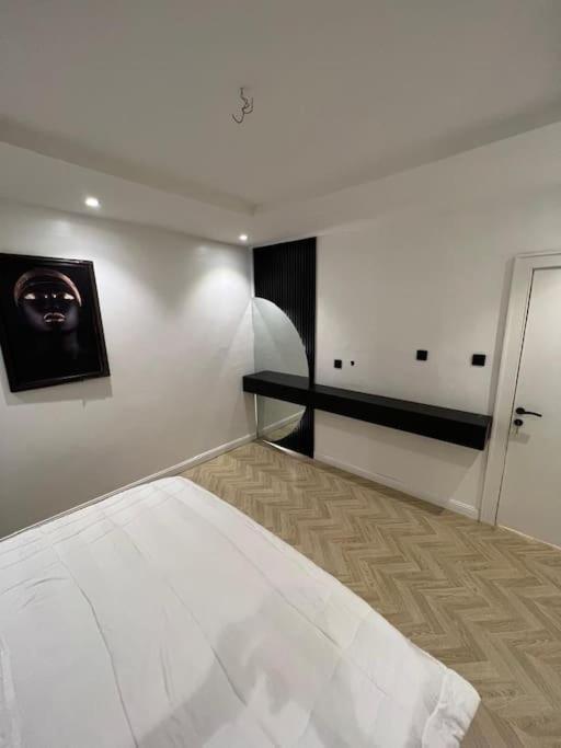 Unwind In The Hot Tub Apartment Abuja Exterior photo